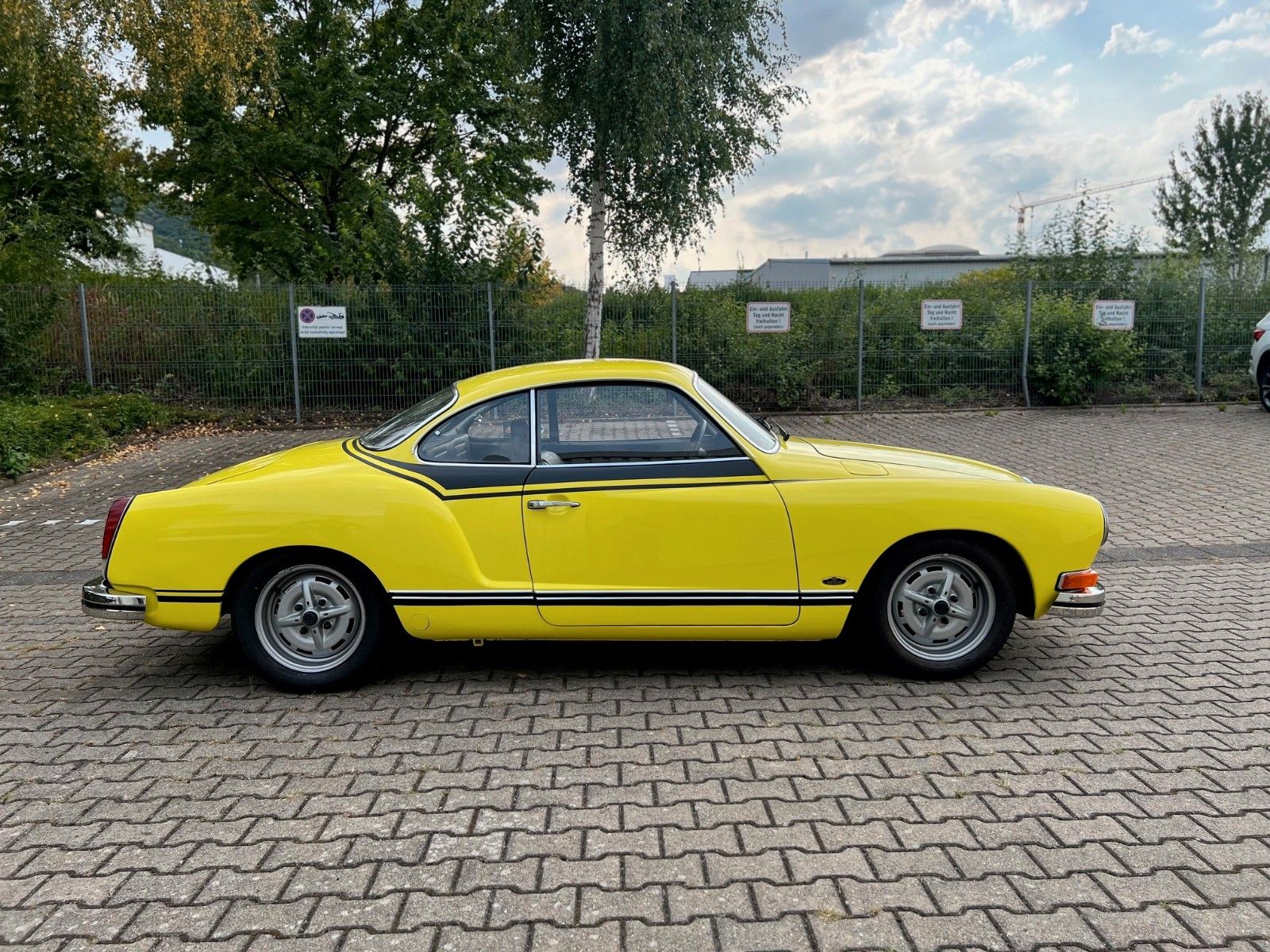 Fahrzeugabbildung Volkswagen Karmann Ghia Sport mit TYP 4 - 170PS