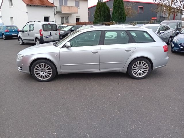 Audi A4 Avant 3.2 FSI quattro