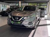 Nissan Qashqai 1.3 DIG-T N-Connecta Pano Navi Kam SR&WR - Nissan Qashqai Gebrauchtwagen in Dresden