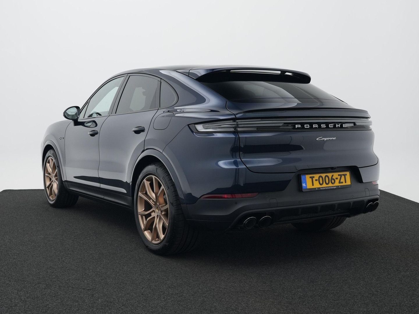 Porsche Cayenne E-Hybrid Coupé imagem 3