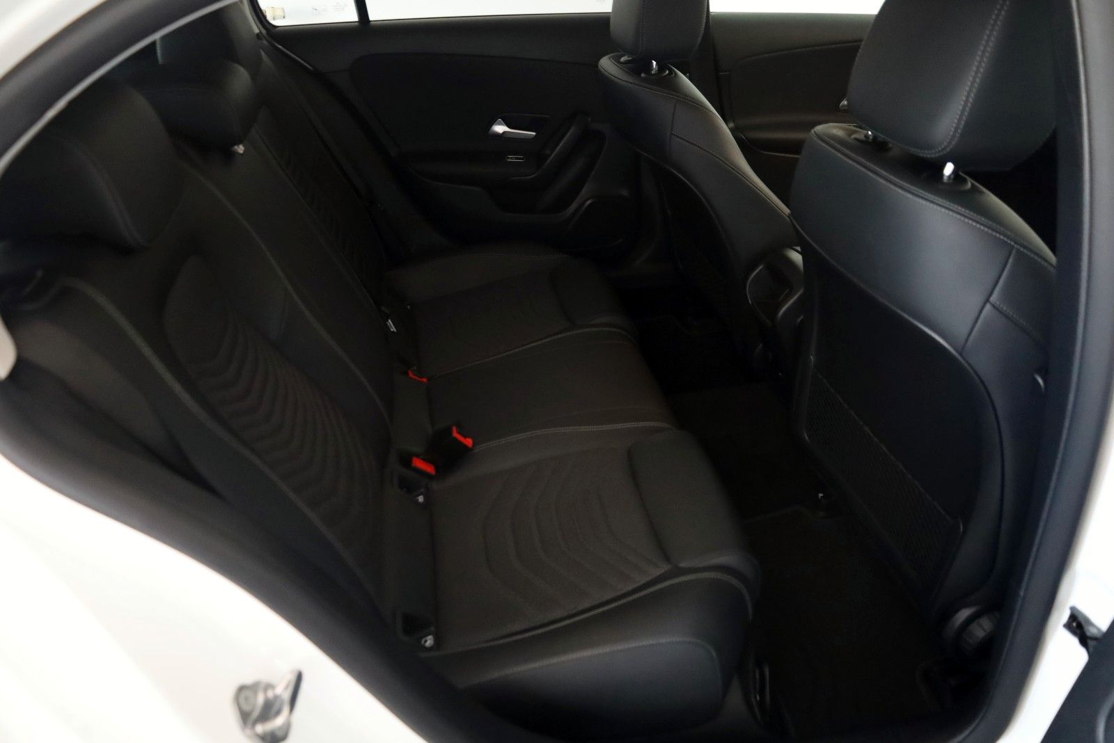 Fahrzeugabbildung Mercedes-Benz A 250 e,Style T.Leder,Navi,LED,SH,Kamera,SR+WR