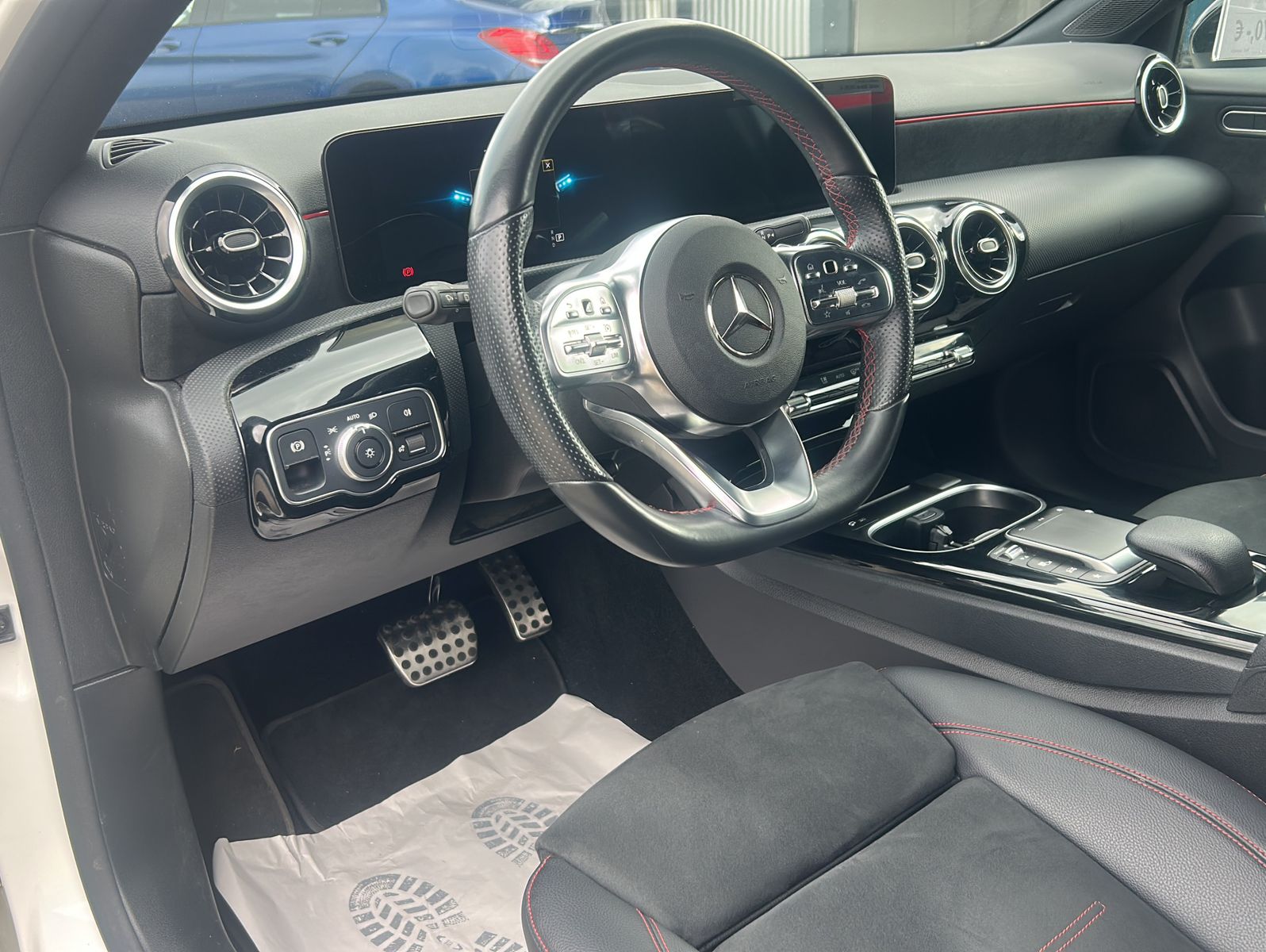 Fahrzeugabbildung Mercedes-Benz A 200 dAMG Line