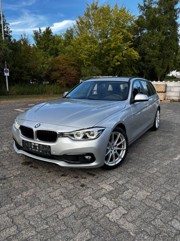 Image of BMW 320