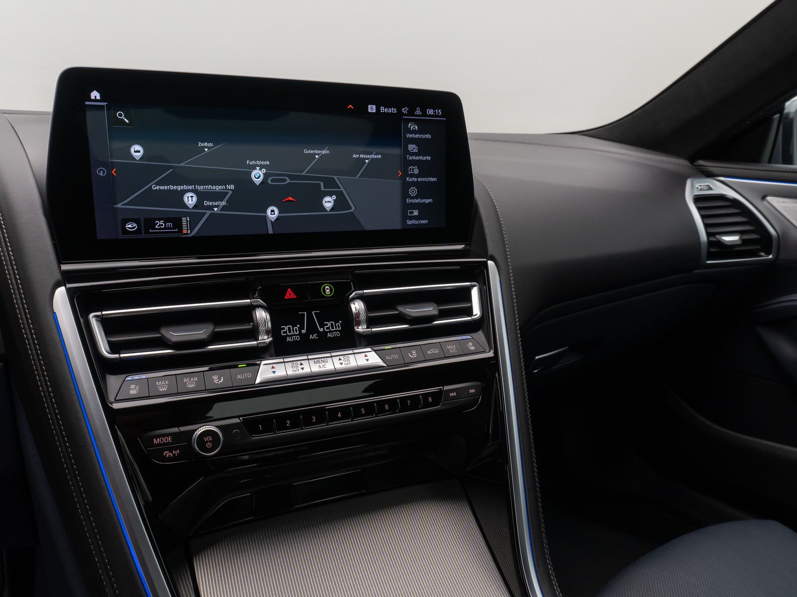 Fahrzeugabbildung BMW 840d xD Coupé B&W 360° SoftCl DisplKey Laser 20"