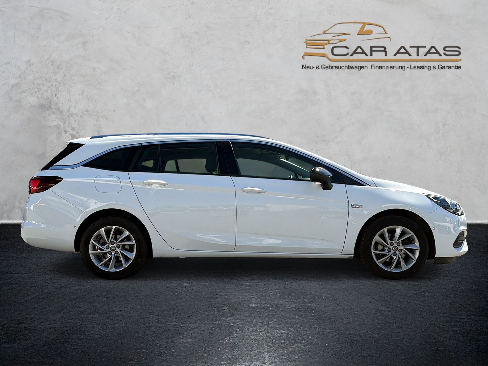 Fahrzeugabbildung Opel Astra BUSINESS PDC TEMPOMAT RFKAM WINTERREIFEN