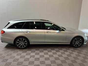 Mercedes E 220 - 6