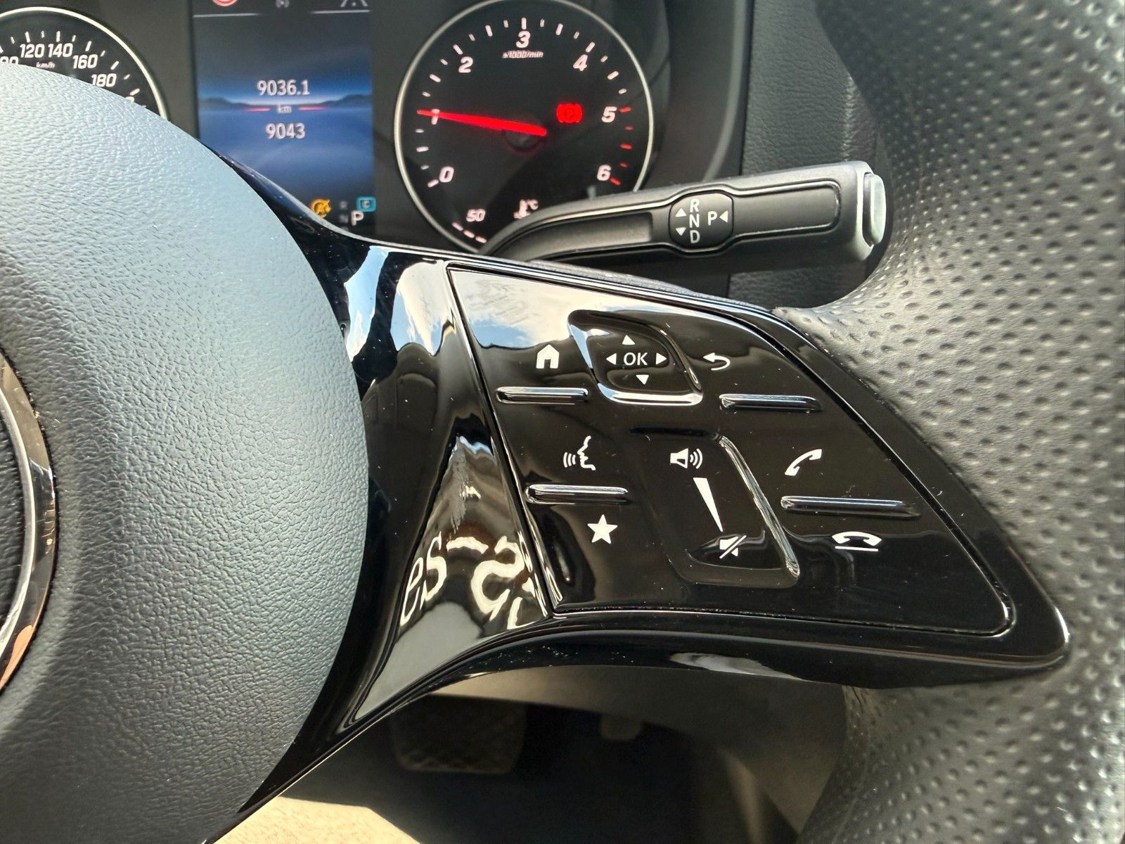 Fahrzeugabbildung Mercedes-Benz Vito 116 CDI 9G Klima Kamera SHZ