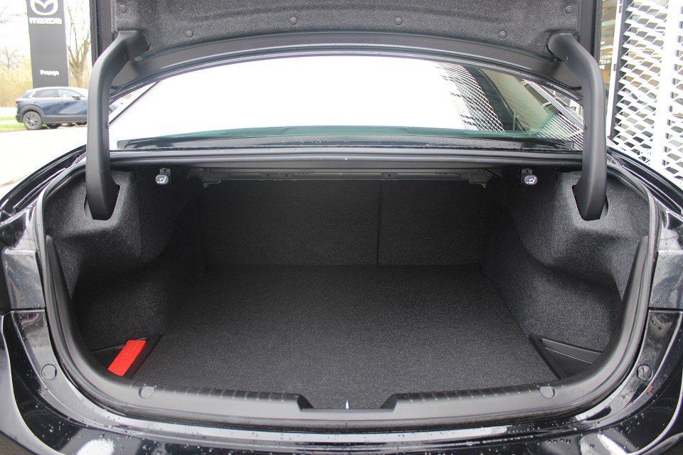 Fahrzeugabbildung Mazda 6 L Exclusive-Line G-165 AT LEDER-S NAVI el.Sitz