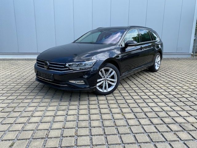 Passat Variant 1.5 TSI DSG R-Line Sport AHK/18-Z
