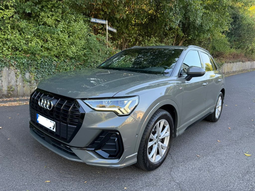 Image of Audi Q3