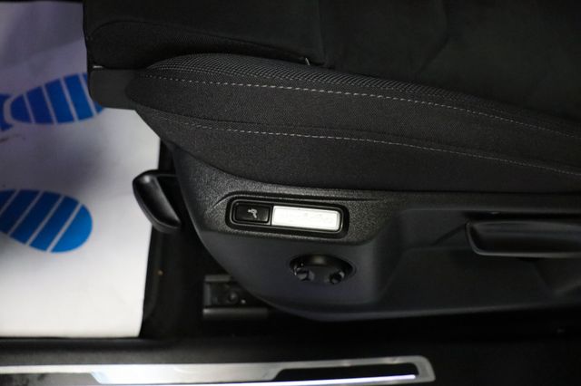 Fahrzeugabbildung Volkswagen Tiguan Allspace R-Line Highline 4Motion PANO