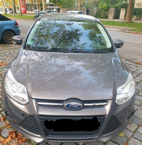 Ford Focus mit Anhängerkupplung tüv neue