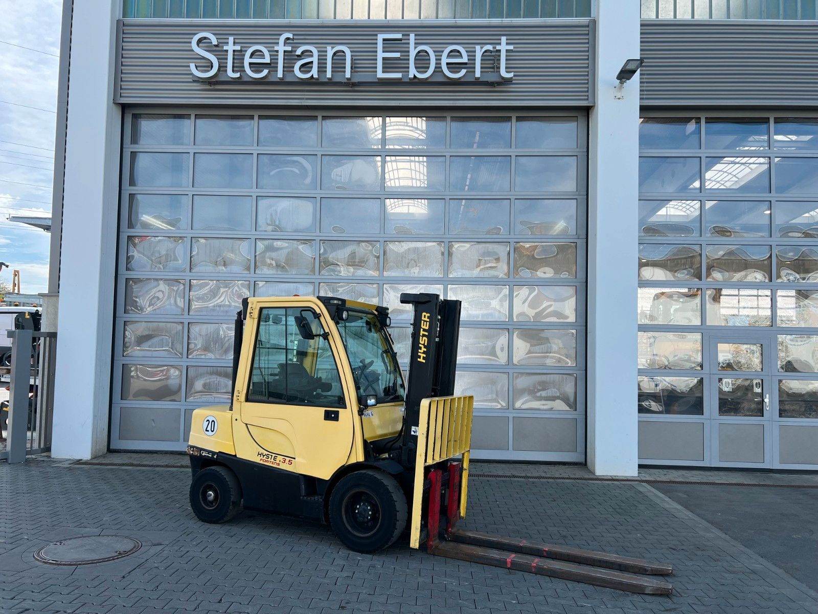 Fahrzeugabbildung Hyster H3.5 FT / Seitenschieber / HH:3,15m / nur 1.283h