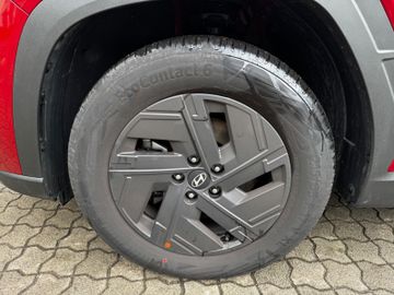 Hyundai TUCSON - 11