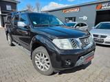 Nissan Navara Pickup Double Cab LE V6 4X4 - Nissan Navara: V6