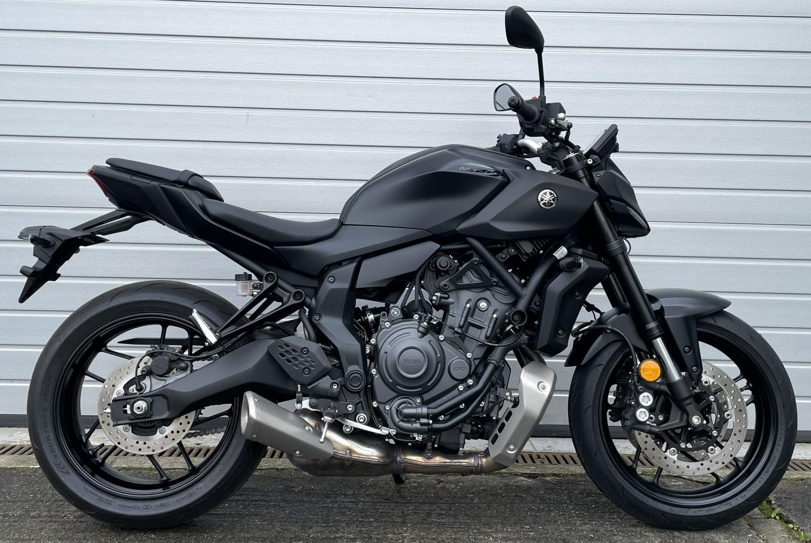 Yamaha MT 07 Modell 25, tiefergelegt, wie neu