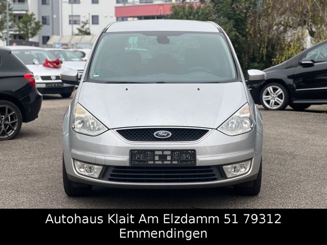 Fahrzeugabbildung Ford Galaxy Ghia 7 Sitze