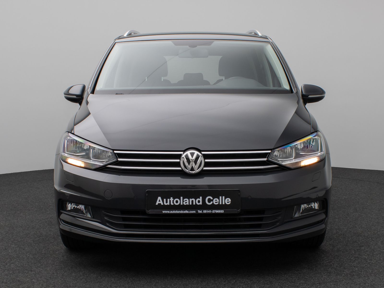 Fahrzeugabbildung Volkswagen Touran 2.0 TDI BMT Navi Stzhz ACC PDC AHK 8fach