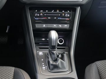 Volkswagen Touran 1.5 TSI DSG COMFORTLINE LED KAMERA 7S AHK