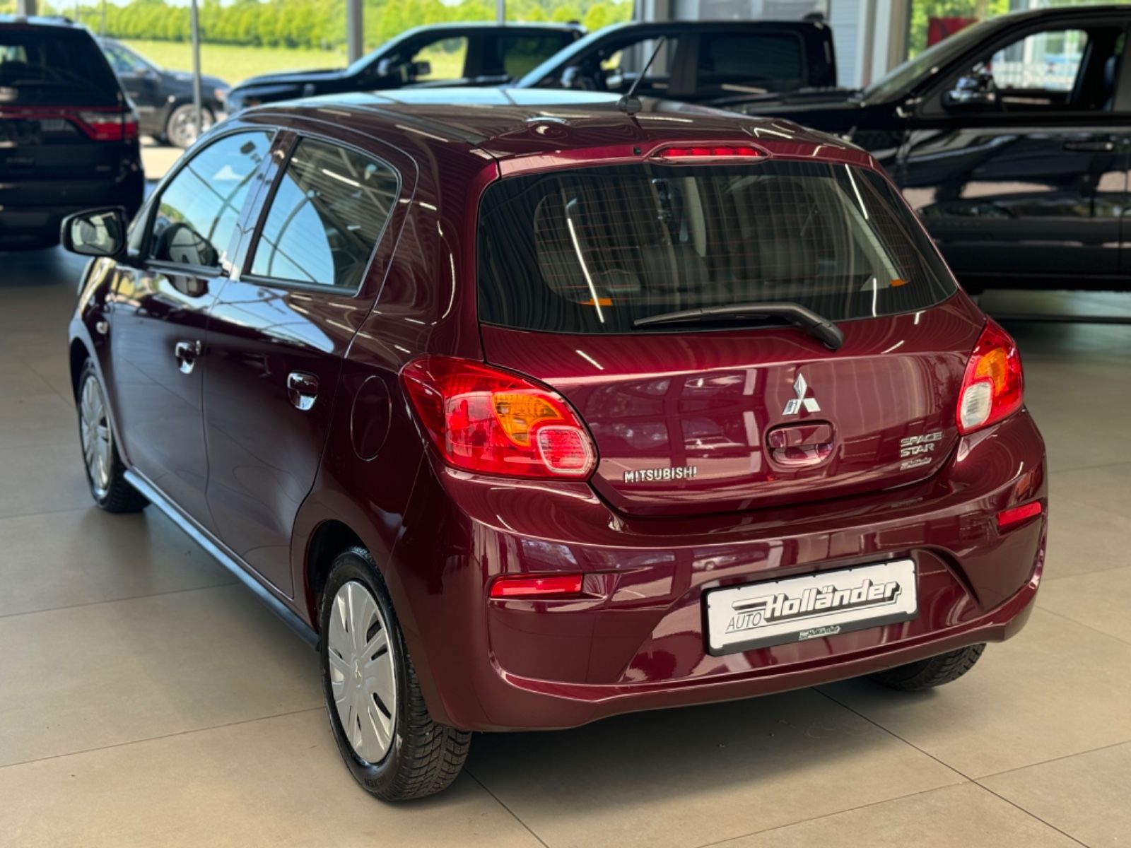 Fahrzeugabbildung Mitsubishi Space Star 1.0 Diamant Edition AHK Klima