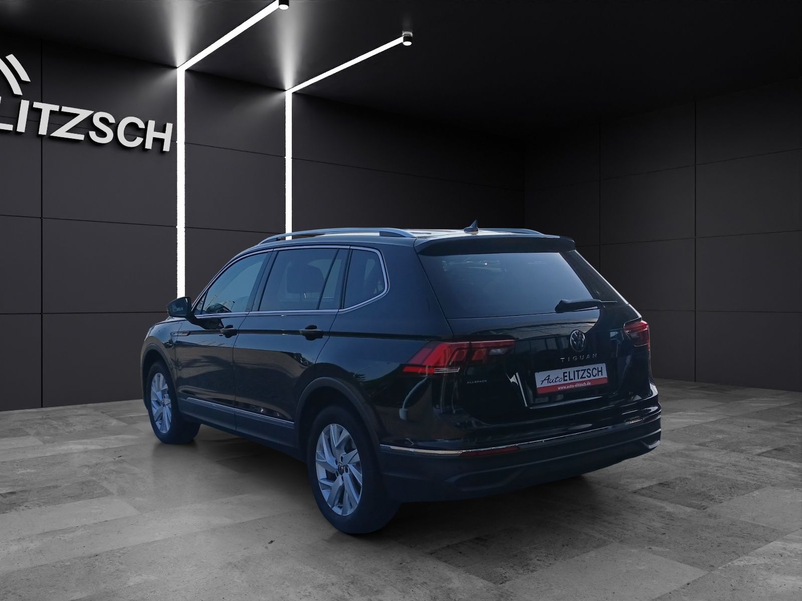 Fahrzeugabbildung Volkswagen Tiguan Allspace TDI Life DSG 7-Si LED AHK Navi A