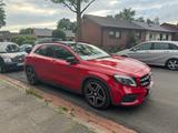 Mercedes-Benz GLA 250 AMG Line  - rote Mercedes-Benz GLA 250