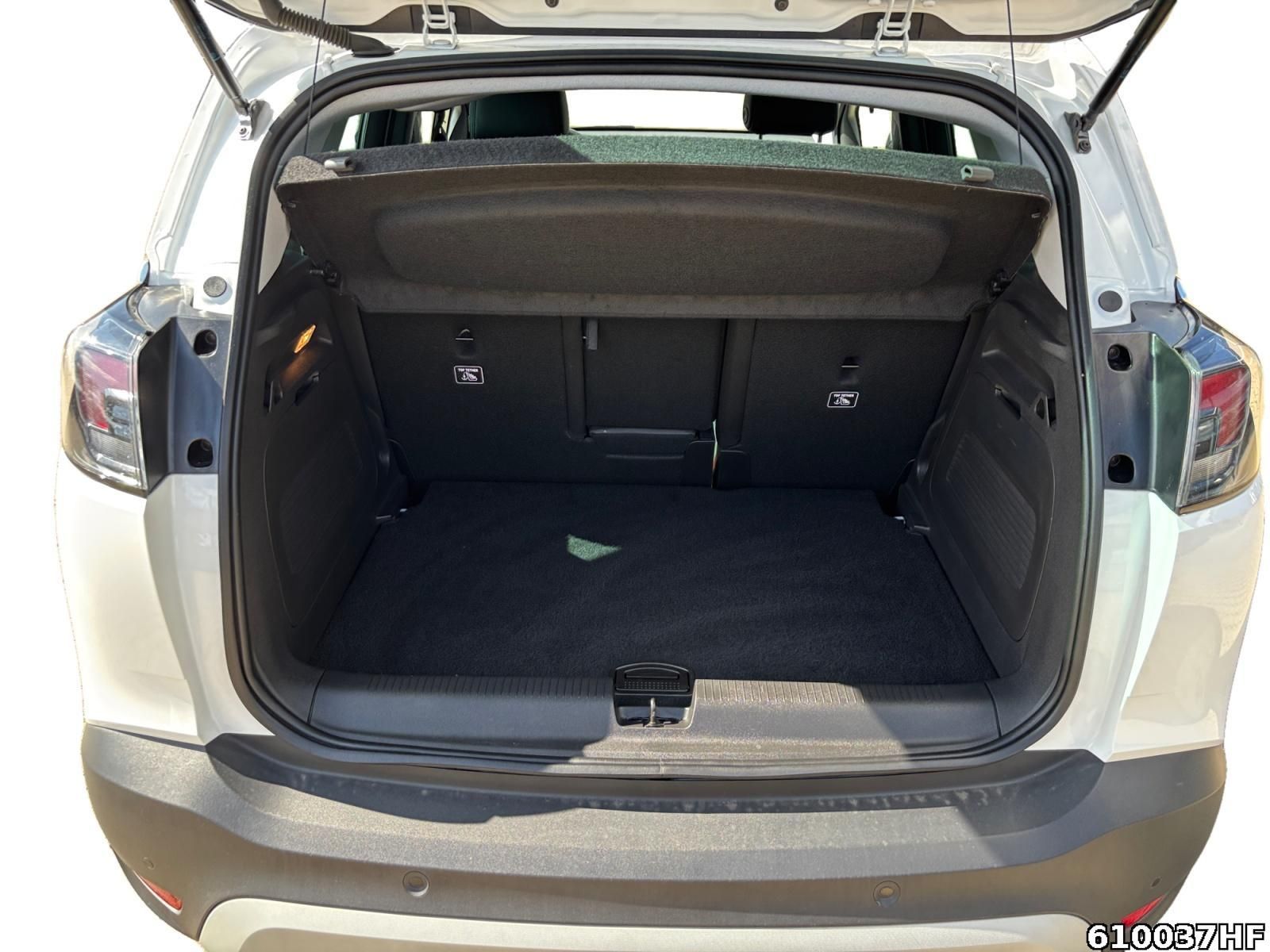 Fahrzeugabbildung Opel Crossland 1.2 Turbo Elegance Paket (EURO 6e)
