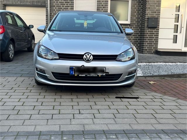 Volkswagen Golf 7 in Cup Edition ( sehr guter Zustand...