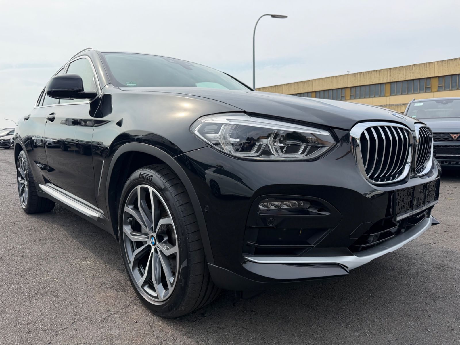 BMW X4 xDrive 30 d xLine Head Up imagem 3