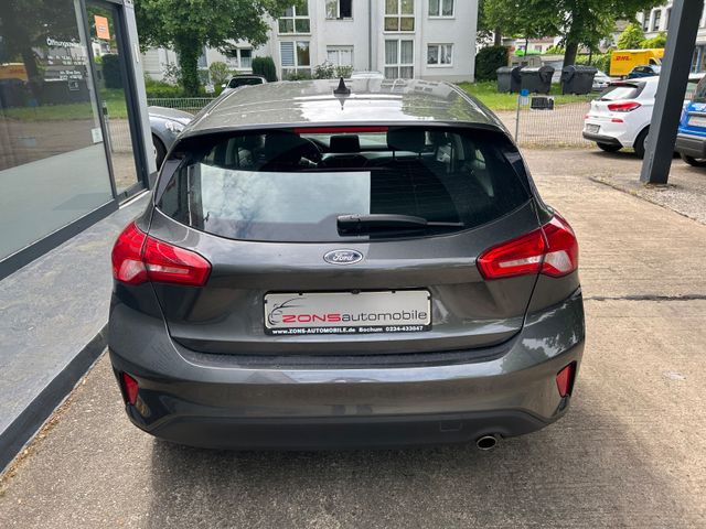 Fahrzeugabbildung Ford Focus  Cool & Connect+CarPlay+Kamera+NaviZB+BT
