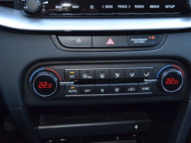 Ceed 1.5 T-GDI DCT Spirit AHK/17-ZOLL/LED/NAVI/R