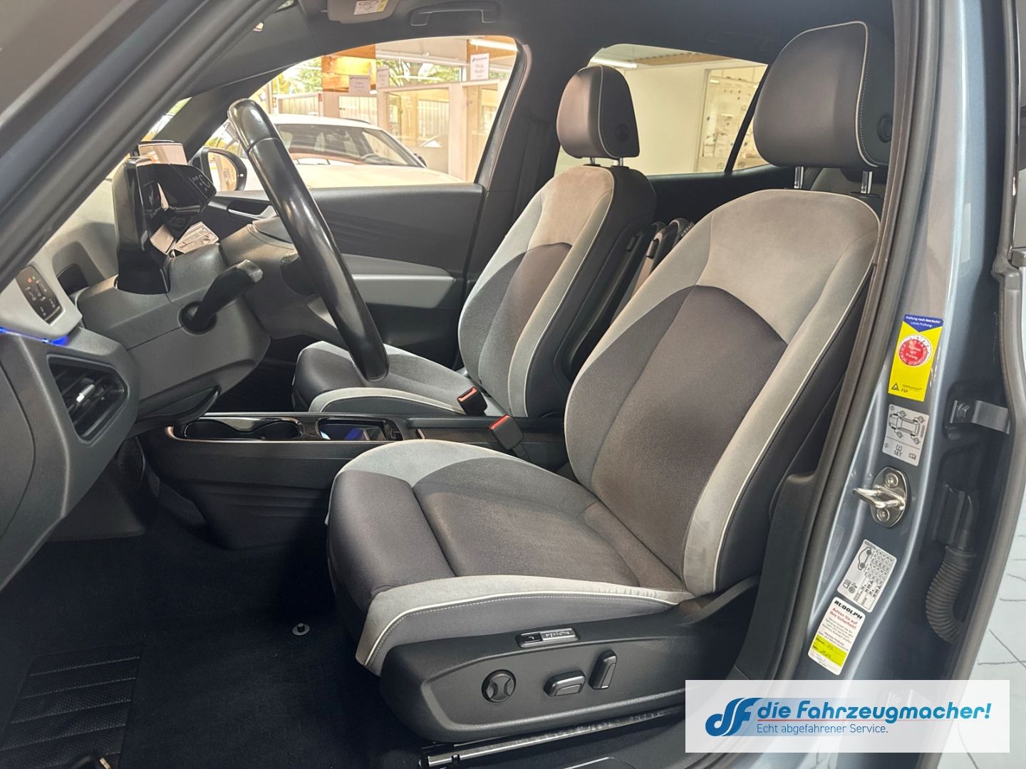 Fahrzeugabbildung Volkswagen ID.3 Pro S 150 kW Tour HUD StandHZG Navi Digital