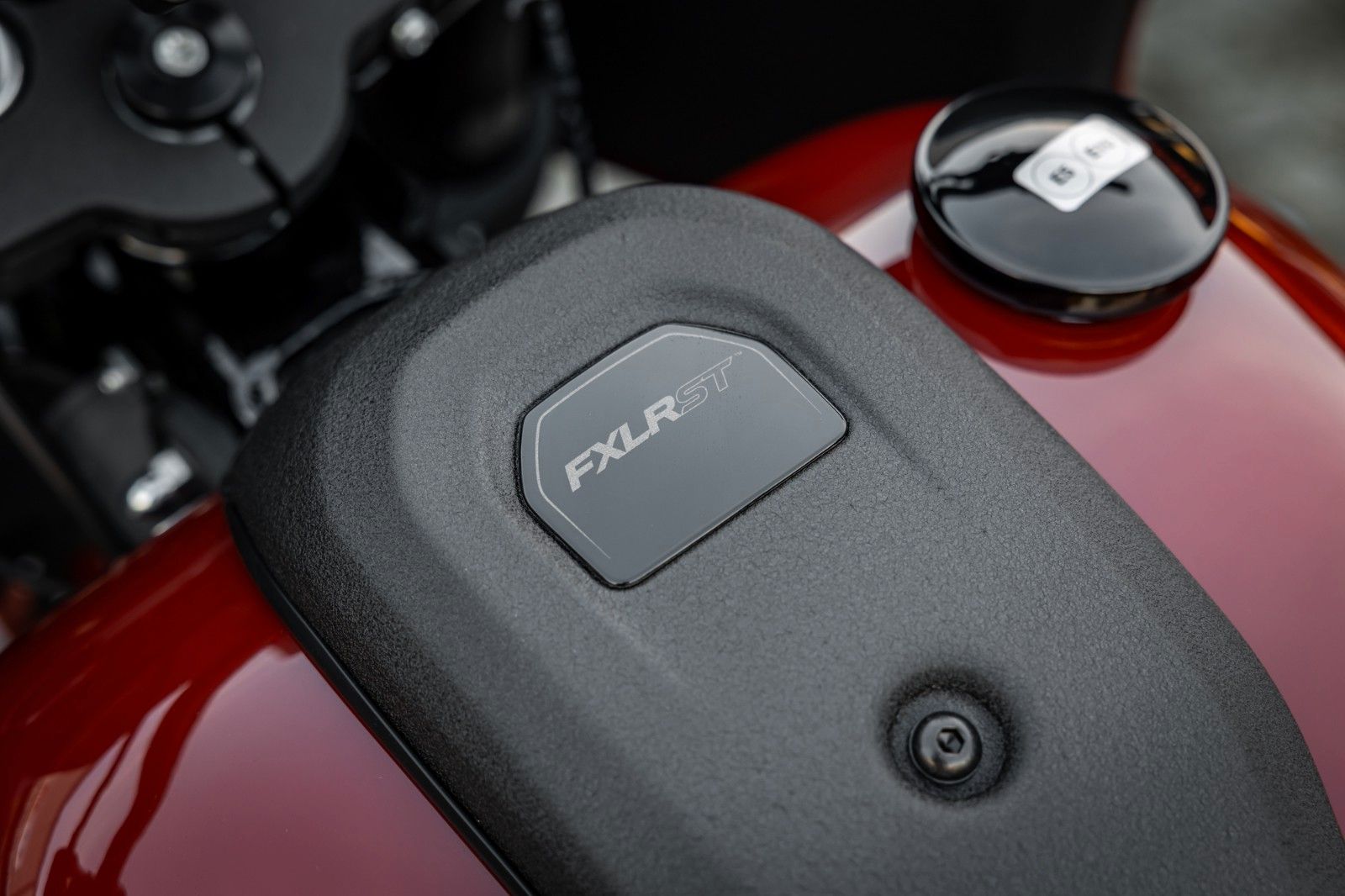 Fahrzeugabbildung Harley-Davidson FXLRST LOW RIDER ST 117 -SOFORT VERFÜGBAR