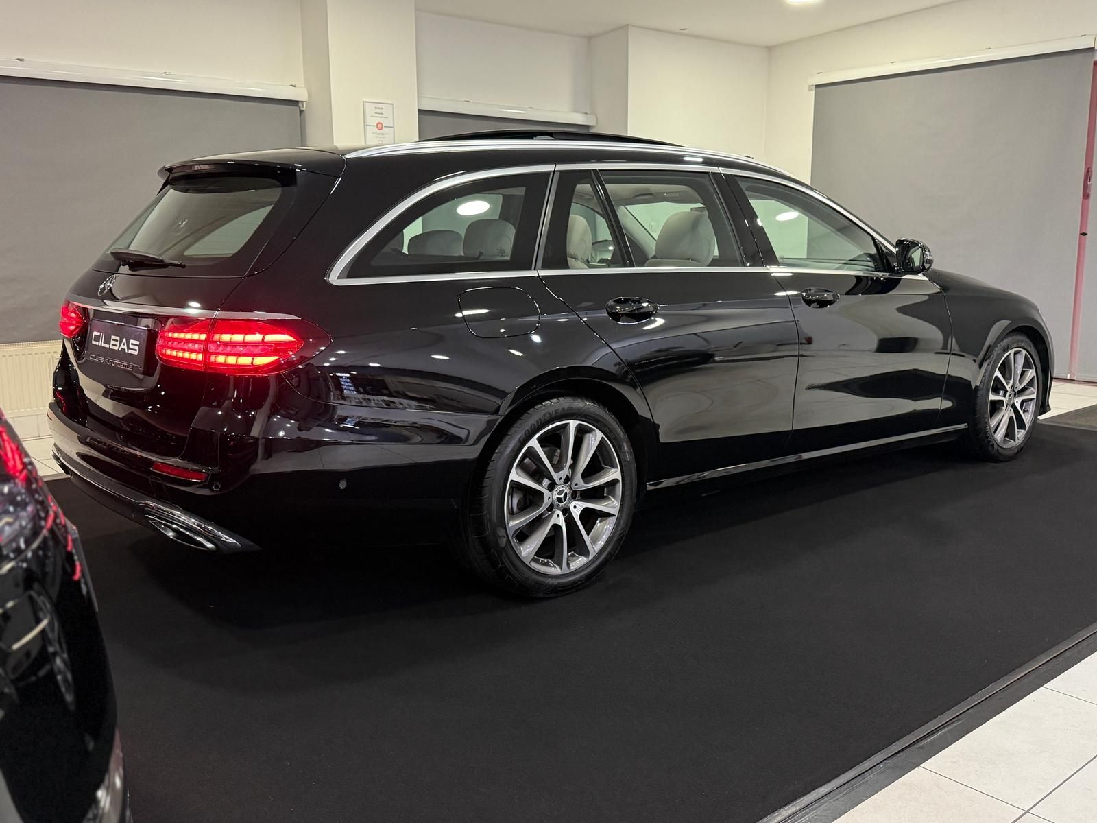 Mercedes-Benz E 220 d T 9G *PANO*LEDER-BEIGE*KAM*AHK*BURM*LED* foto 8