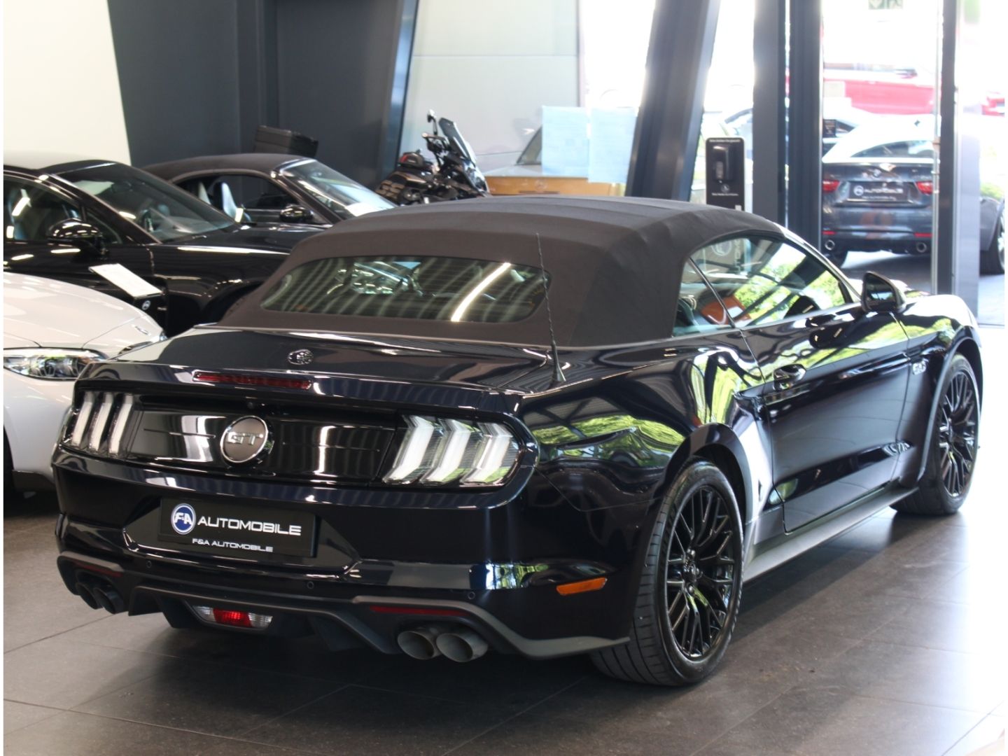 Fahrzeugabbildung Ford Mustang GT Convertible 5.0 Ti-VCT V8*Navi*Kamera