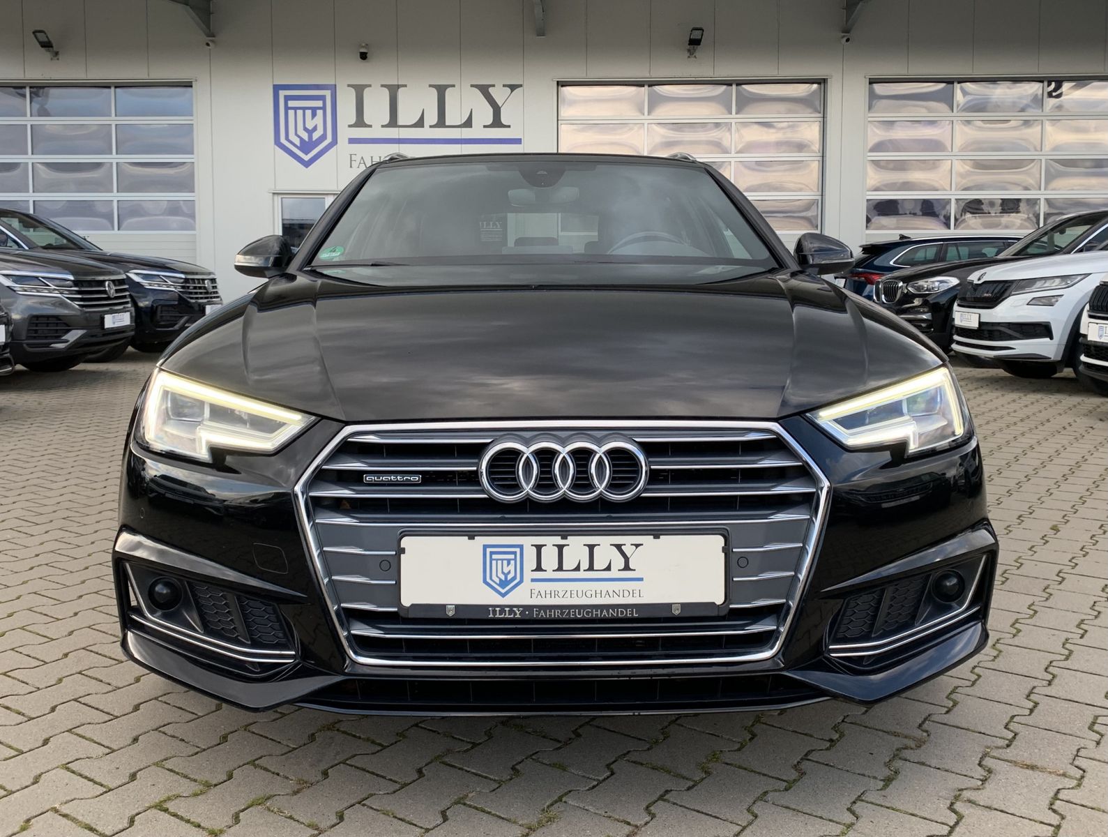 Fahrzeugabbildung Audi A4 2.0 TDI*S-Line*Quattro*VC*AHK*Spur*ACC*LED*