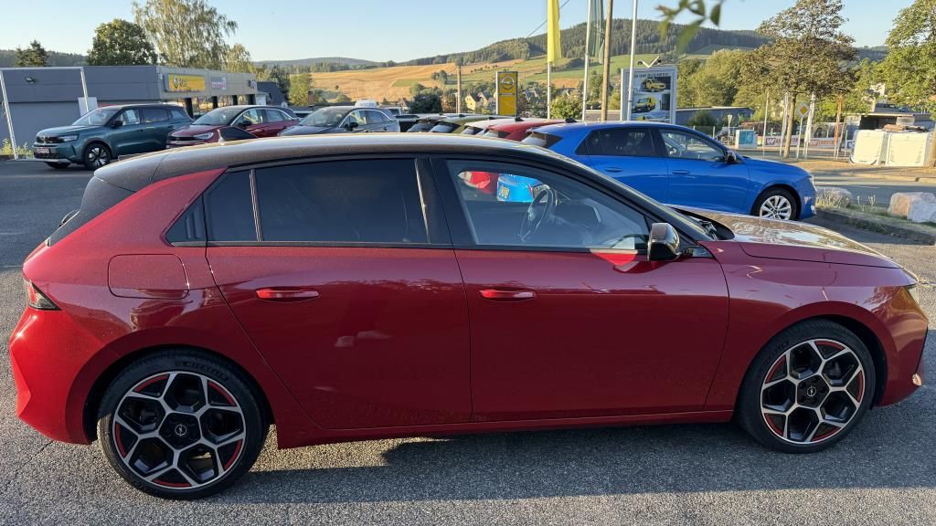 Autohaus Zimpel - Opel Astra GS PHEV 1.6T 360Kamera+Navi+HUD+SHZ+LHZ+LE - Bild 4 Autohaus Zimpel - Opel Astra GS PHEV 1.6T 360Kamera+Navi+HUD+SHZ+LHZ+LE - Bild 4