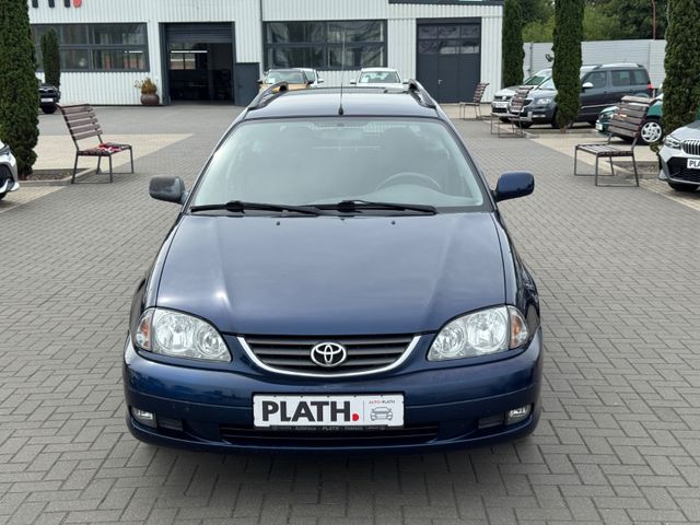 Toyota Avensis  1.8 Style