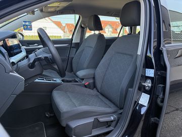 Volkswagen Golf - 5