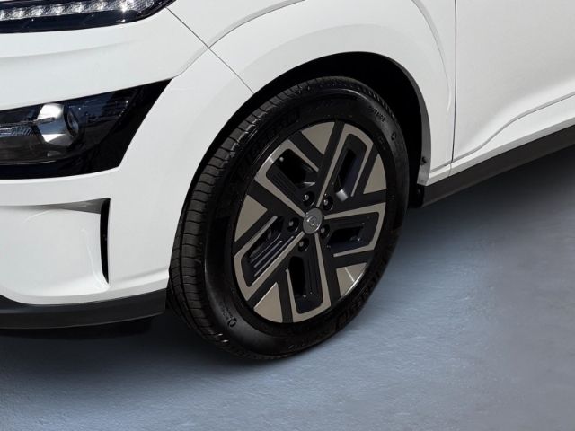 Fahrzeugabbildung Hyundai KONA Edition 30+ Elektro 2WD +KLIMA+RFK+PDC+NAVI