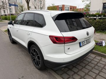 Volkswagen Touareg - 5