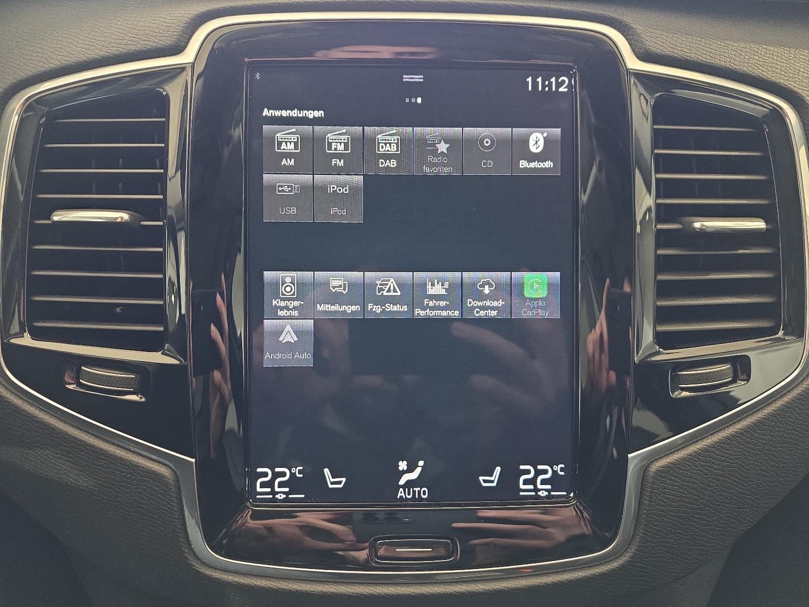 Volvo XC90 D5 Momentum AWD AHK Pano FourC 360° WinterP