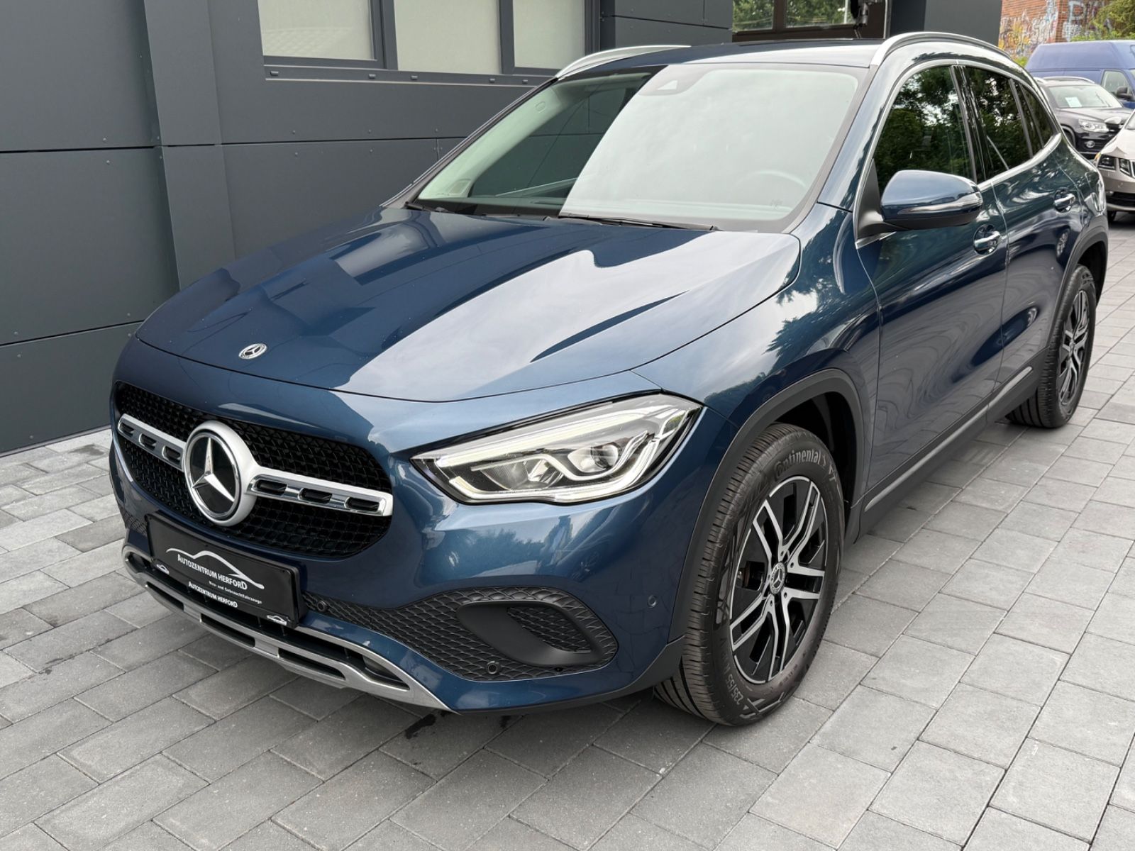 MERCEDES-BENZ GLA 200 d 4Matic Progressive MBUX LED MEMORY RFK