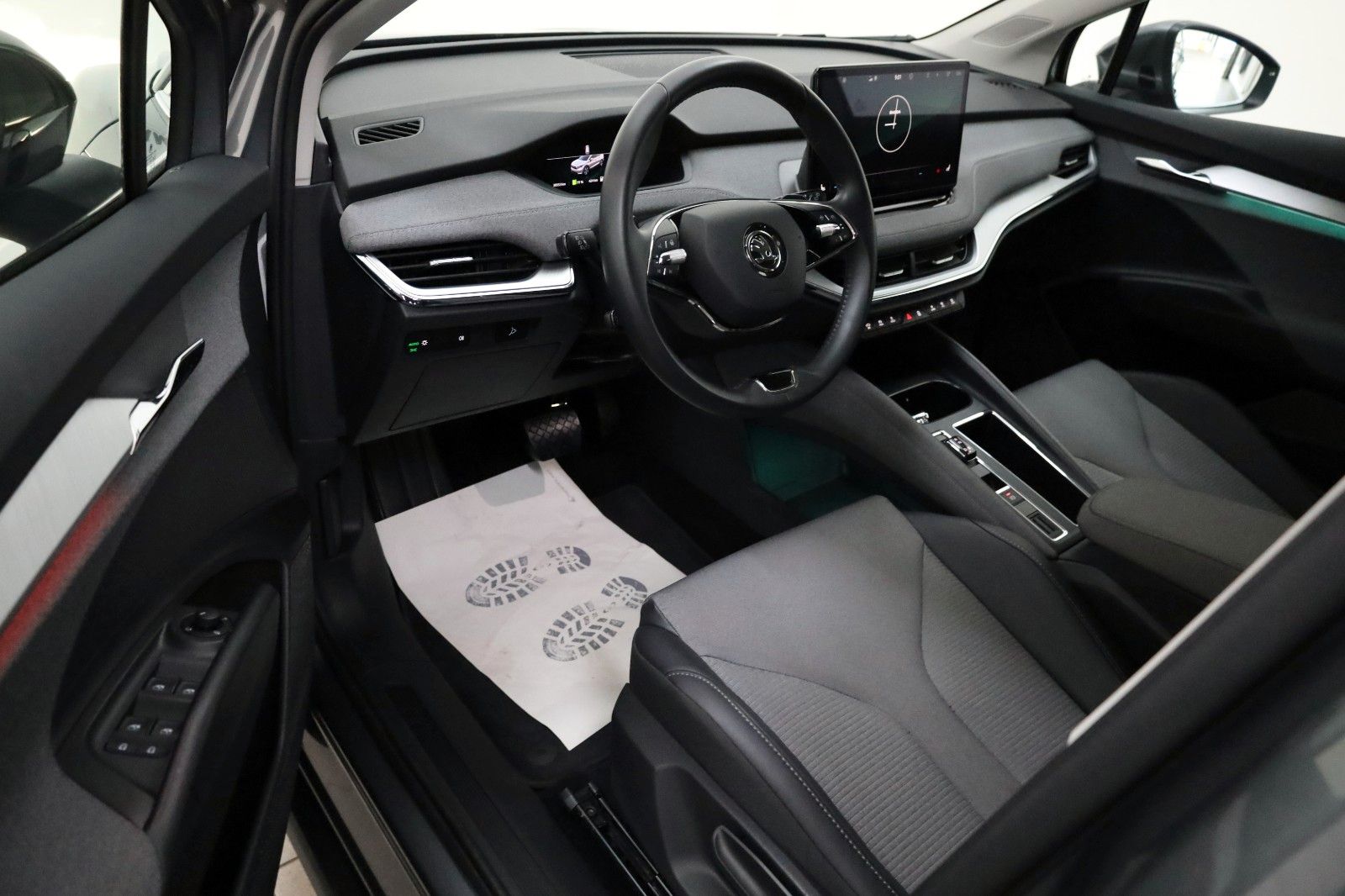 Fahrzeugabbildung SKODA Enyaq 80 Loft ,T.Leder,Navi,LED,SH,Kamera,AHK