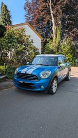MINI Cooper Countryman  - MINI Countryman Serie mit Halbautomatikschaltung