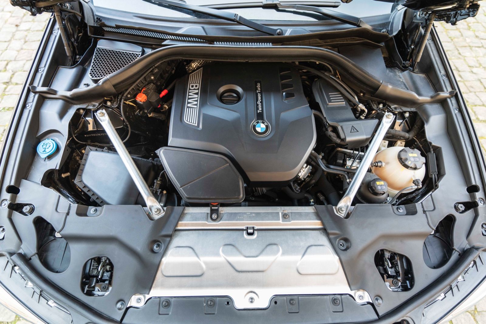 Fahrzeugabbildung BMW X3 xDrive 30i xLine LED Pano HIFI Driving Assist