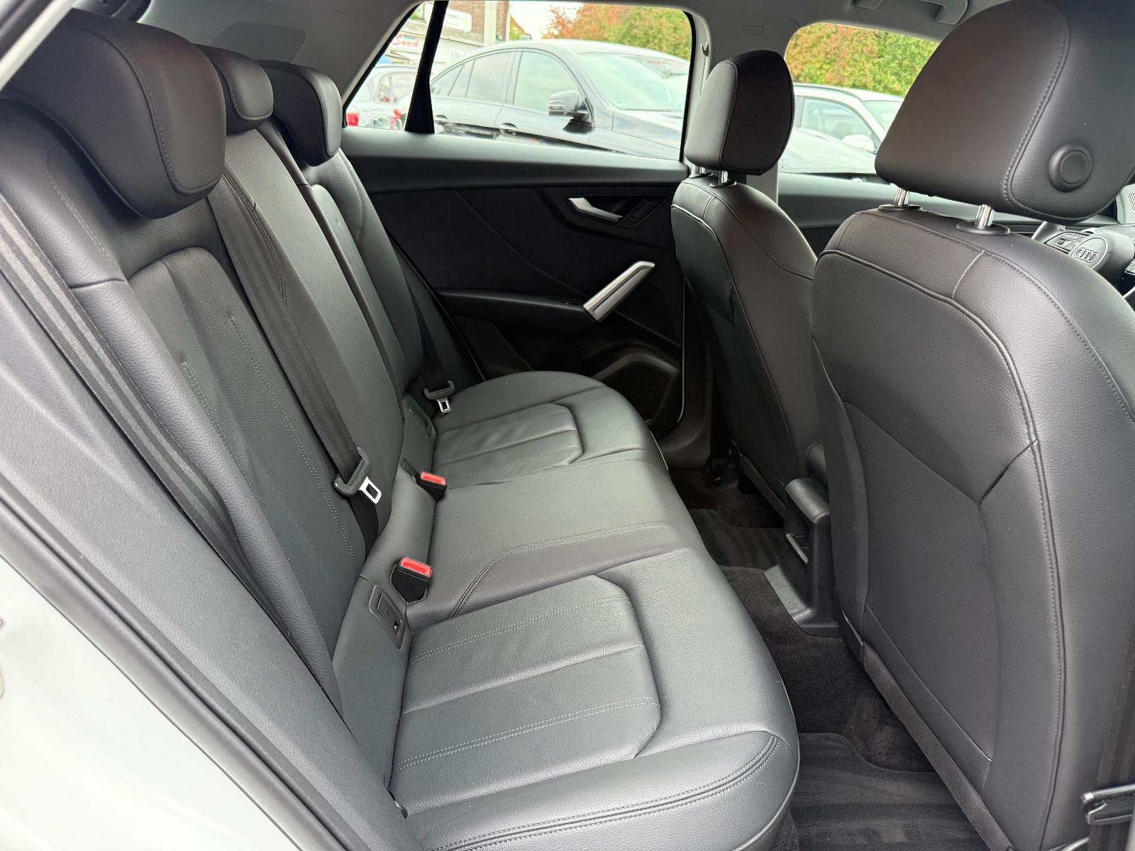 Audi Q2 35 TFSI*AHK*Tempomat*Leder*Navi*