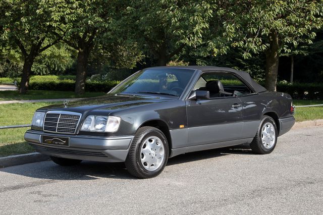 Mercedes-Benz W124 200 E Cabrio