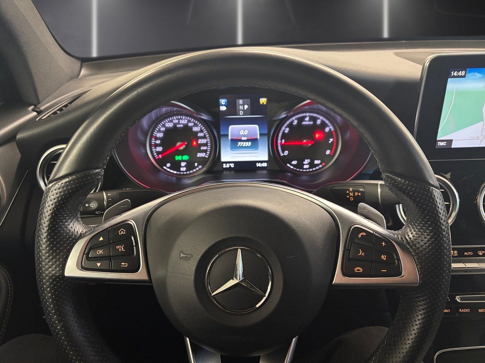 Fahrzeugabbildung Mercedes-Benz GLC 300 4M AMG*Night*Burmester*ILS*COMAND*360°*