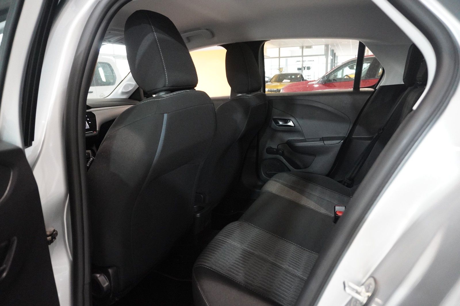 Fahrzeugabbildung Opel Corsa F 1.2T EDITION AT NAVI/LED/SPORT/TEMP/DAB+